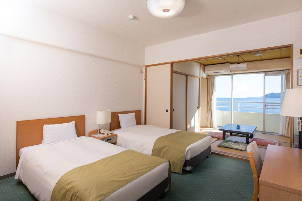 Hotel Wisterian Life Club Atami Atami  Esterno foto